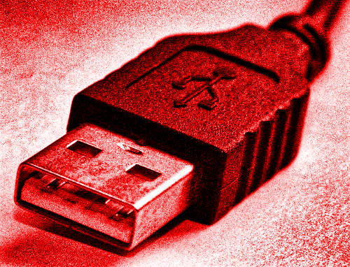 Rémdráma: USB-töltő ölt meg egy embert