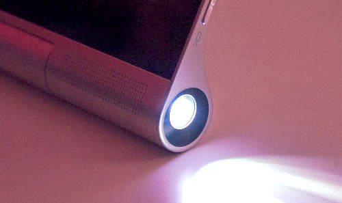 Lenovo YOGA Tablet 2 Pro: projektor a tabletben