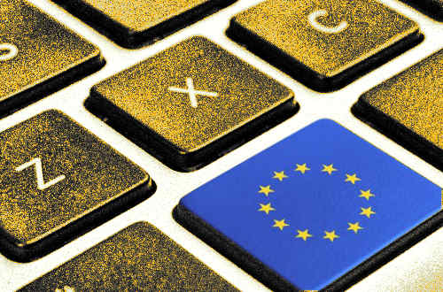 Európai Parlament: meg kell erősíteni az EU kibervédelmi képességeit
