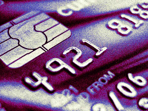 Tállai: elenyészó a bankkártyacsalások száma