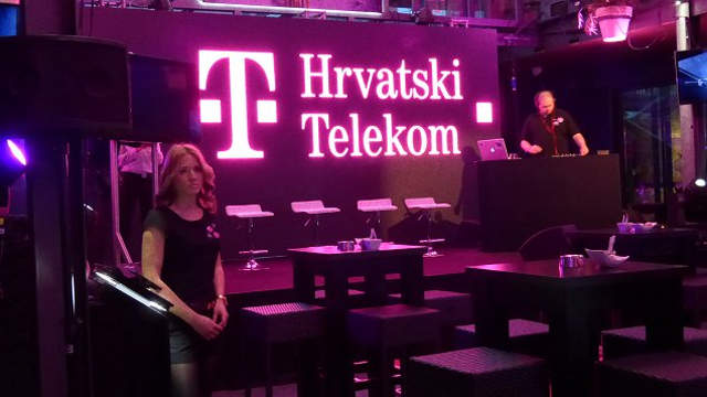 A Magyar Telekom adósságrátát csökkent: eladja montenegrói leányvállalatát