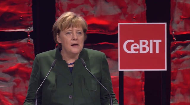 Merkel: alapvető képességgé kell tenni a programozást