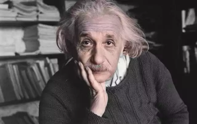 Einstein forog a sírjában: a W bozon betett a standard modellnek