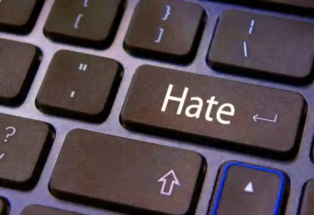 Romániában erőteljesen jelen van a gyűlöletbeszéd az online térben