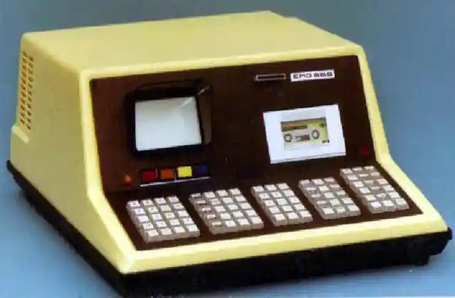 EMG-666 programozható számológép