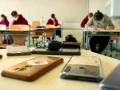 Hollandiában kitiltják az osztálytermekből az okoseszközöket