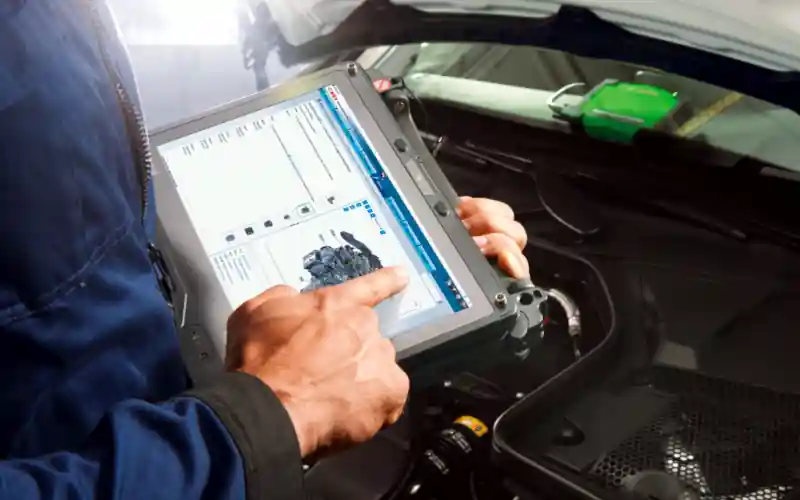 A Bosch szoftverrel segíti az elektromos- és hibrid járművek diagnosztizálását