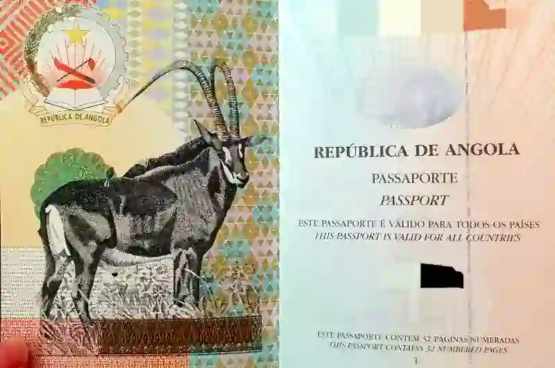 angolai útlevél