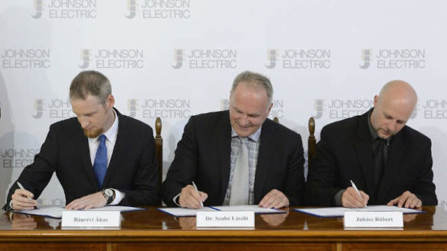 Johnson Electric - Magyar Állam stratégiai együttműködés. Bánrévi Ákos, Szabó László, Juhász Róbert