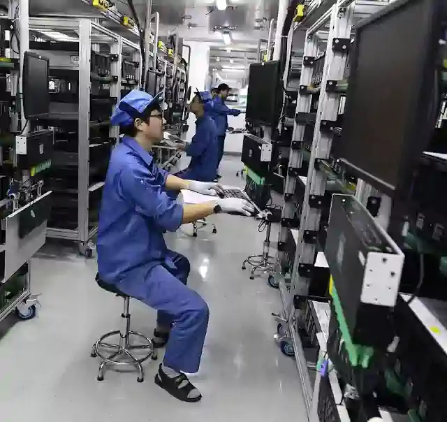 Kína az adatközpontok és 5G állomások építésének szabályozására készül