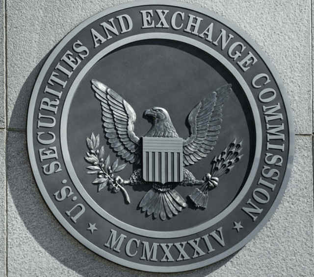 A SEC elhalasztotta a döntést egy bitcoin-alapú ETF engedélyezéséről